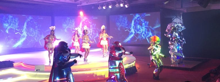 Robot Restaurant Performance at Hotel Lighting Management